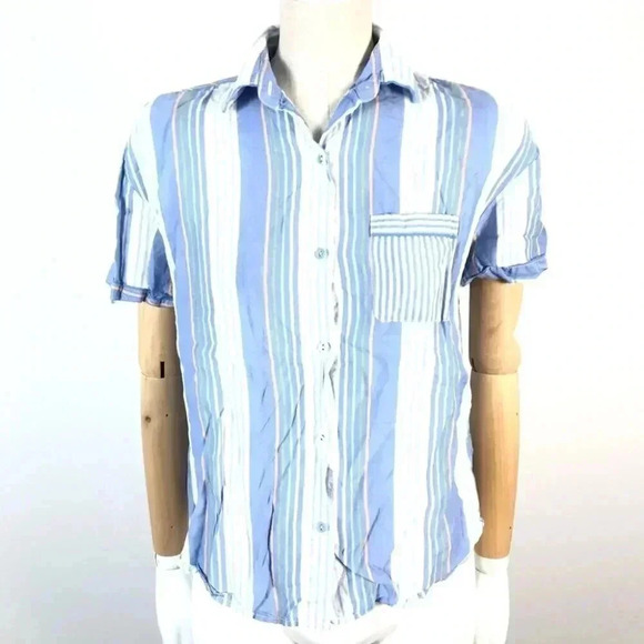 **Stars above  pyjama style shirt - Picture 2 of 8